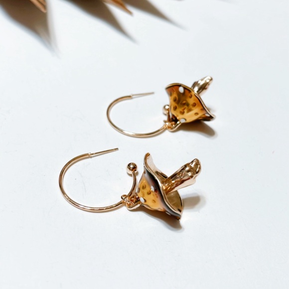 Gold mushroom hoop earrings #374 - Picture 2 of 2
